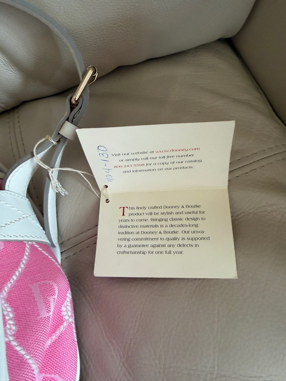 NWT Dooney & Bourke Pink signature Jacquard bag with White leather Trim - Picture 4 of 6